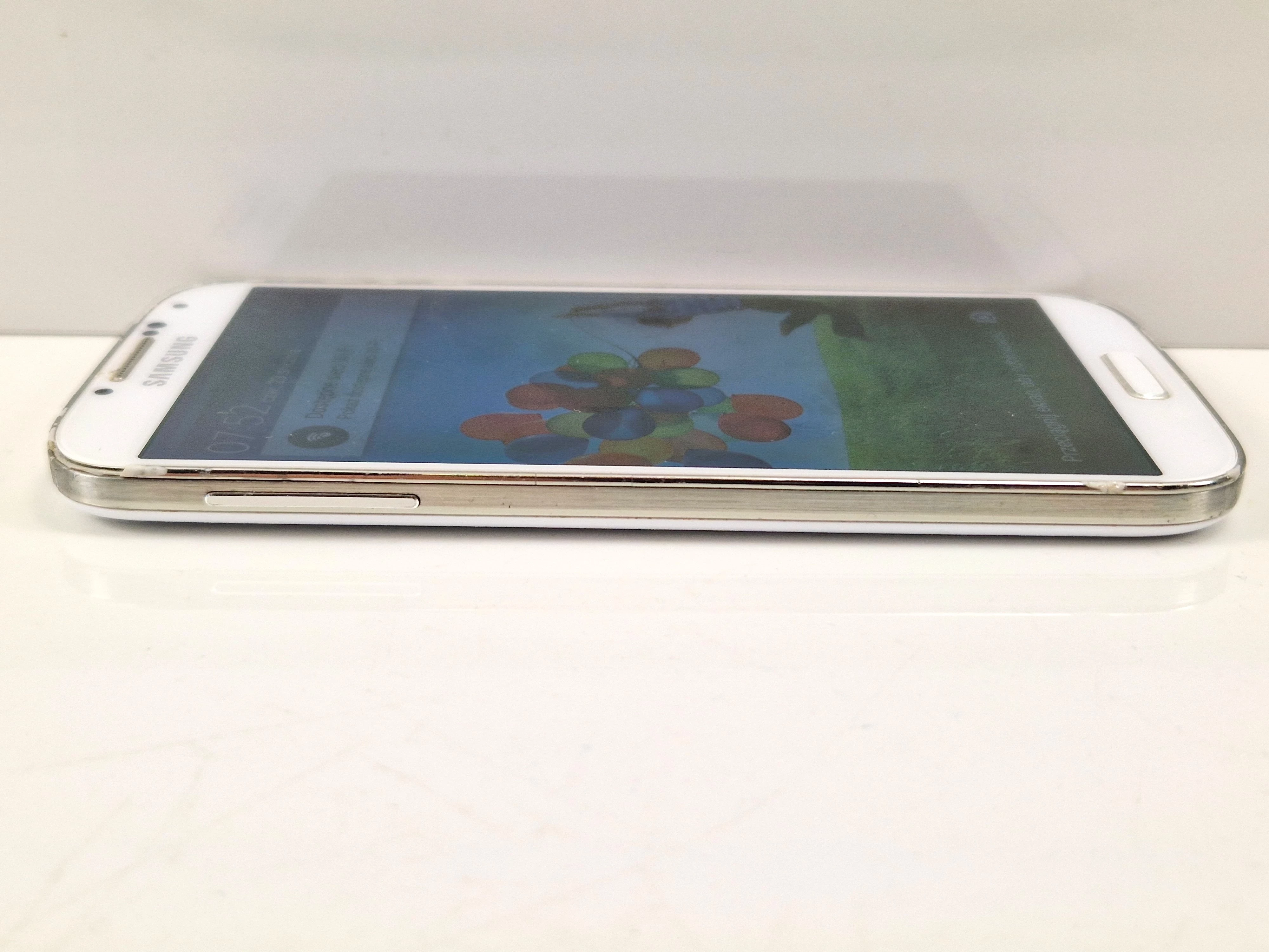 samsung-galaxy-s4-16gb2ram-wbudowana-pamiec-16-gb