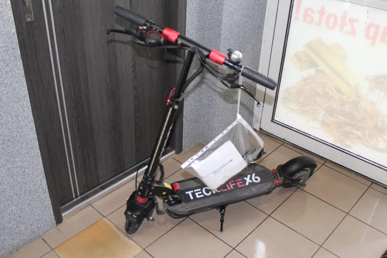 TECHLIFE X6 HULAJNOGA ELEKTRYCZNA