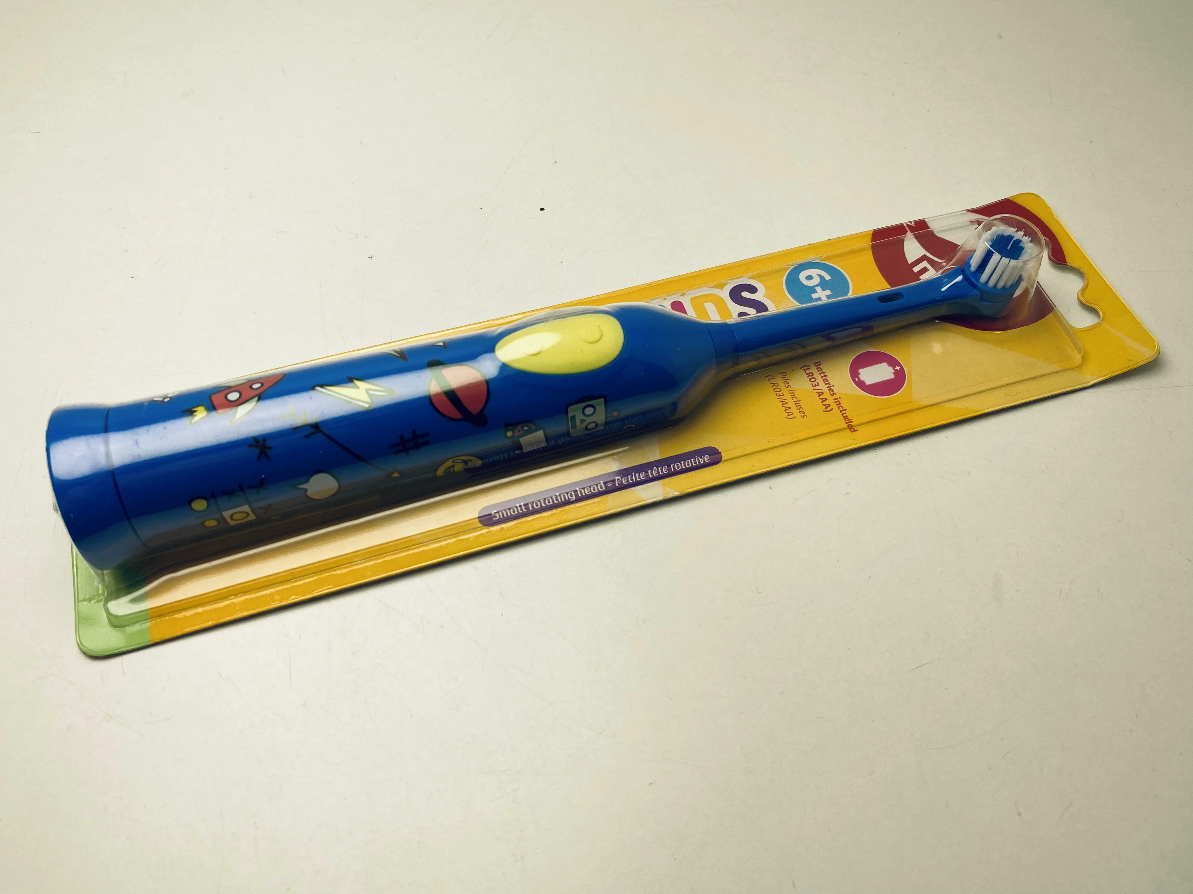 szczoteczka-elektryczna-auchan-niebieska-reymonta-13-opole-sj