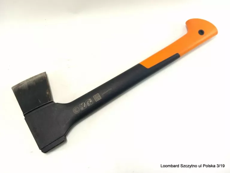 SIEKIERA FISKARS X10