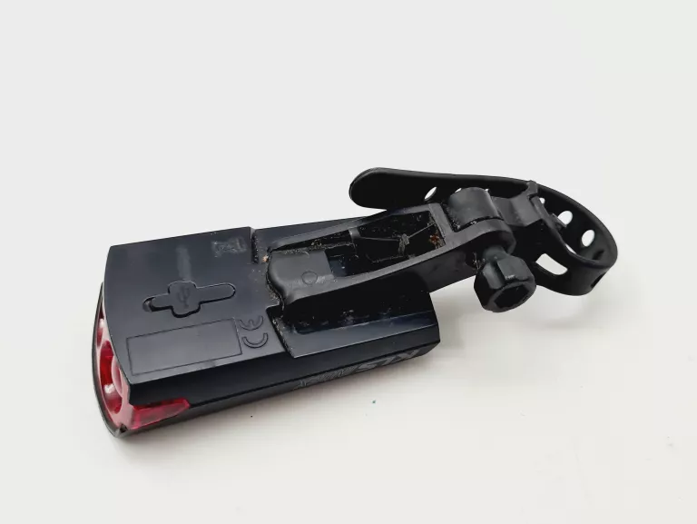 lampka-tylna-akumulatorowa-kellys-index-model-321456