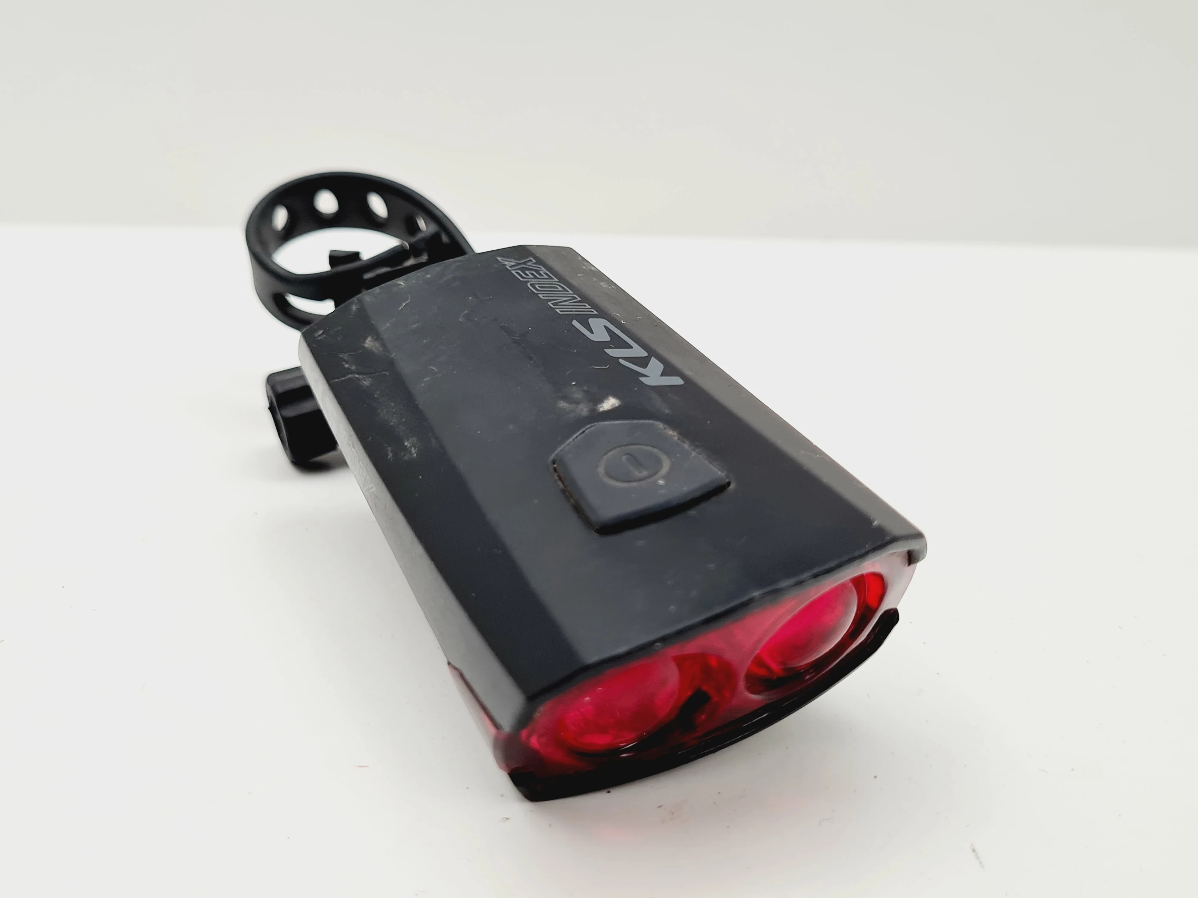 lampka-tylna-akumulatorowa-kellys-index-stan-uzywany