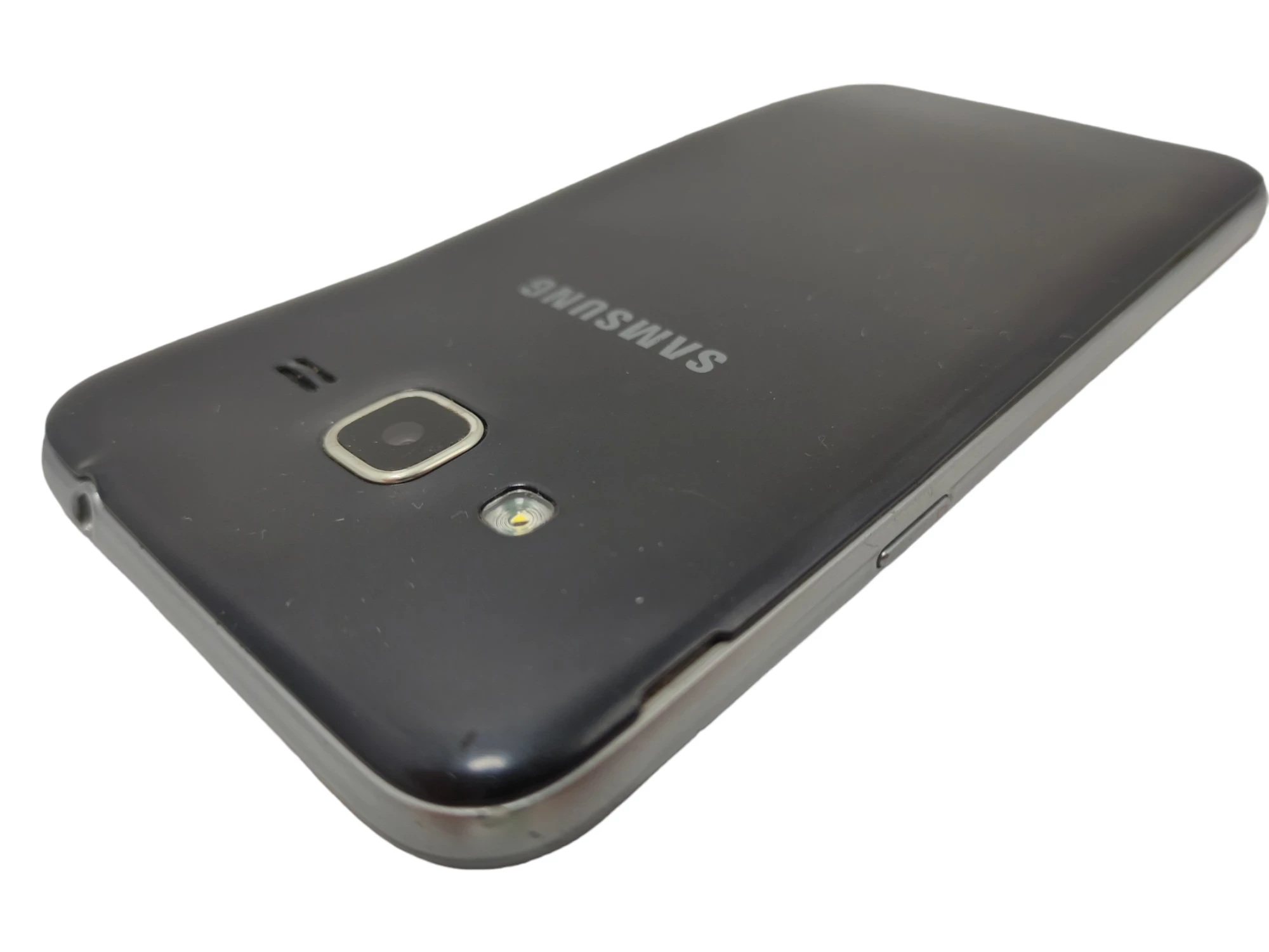 telefon-samsung-galaxy-j3-216gb-5-13-mpx-2400mah-przekatna-ekranu-500