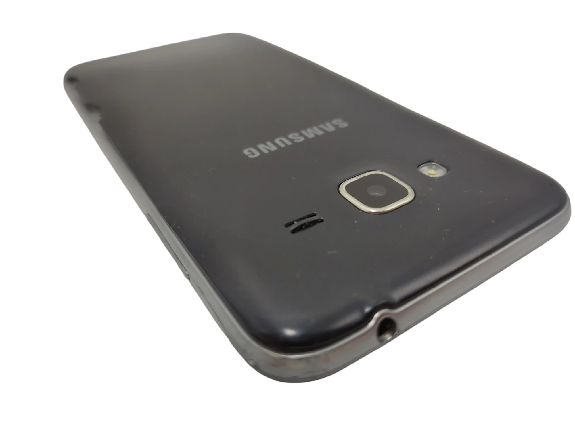 telefon-samsung-galaxy-j3-216gb-5-13-mpx-2400mah-wbudowana-pamiec-16-gb