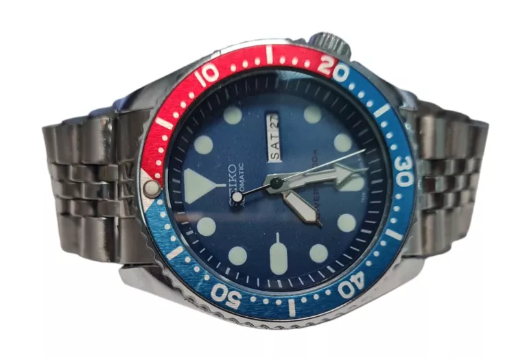 ZEGAREK SEIKO 4R36 D4Y0