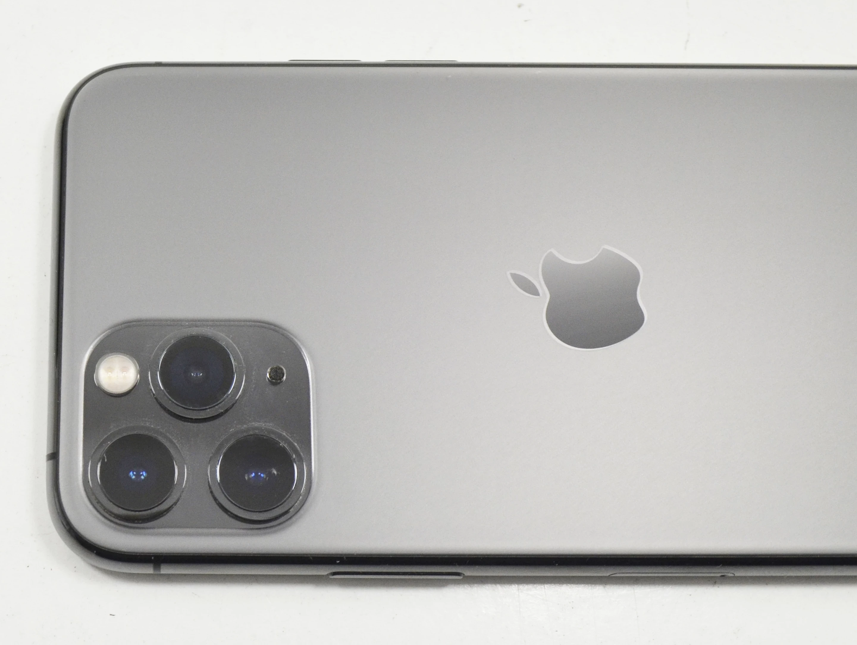 iphone-11-pro-64-gb-szary-100-bat-stan-uzywany