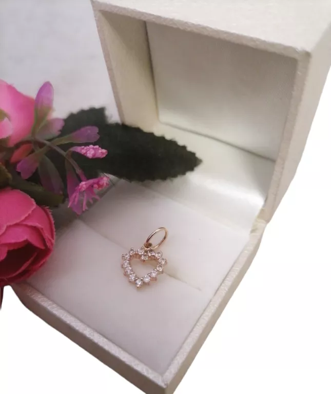 zlota-zawieszka-092-gr-585-pr-marka-golden-celebrity