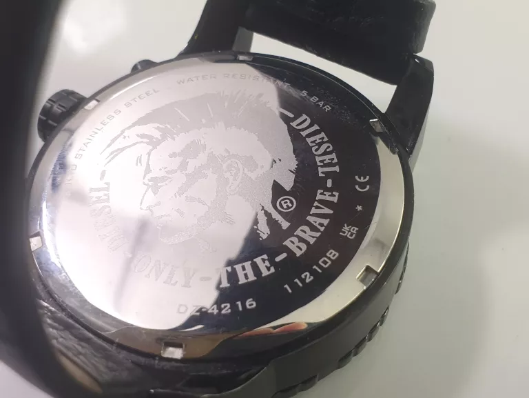 zegarek-diesel-dz-4216-ksztalt-koperty-okragla