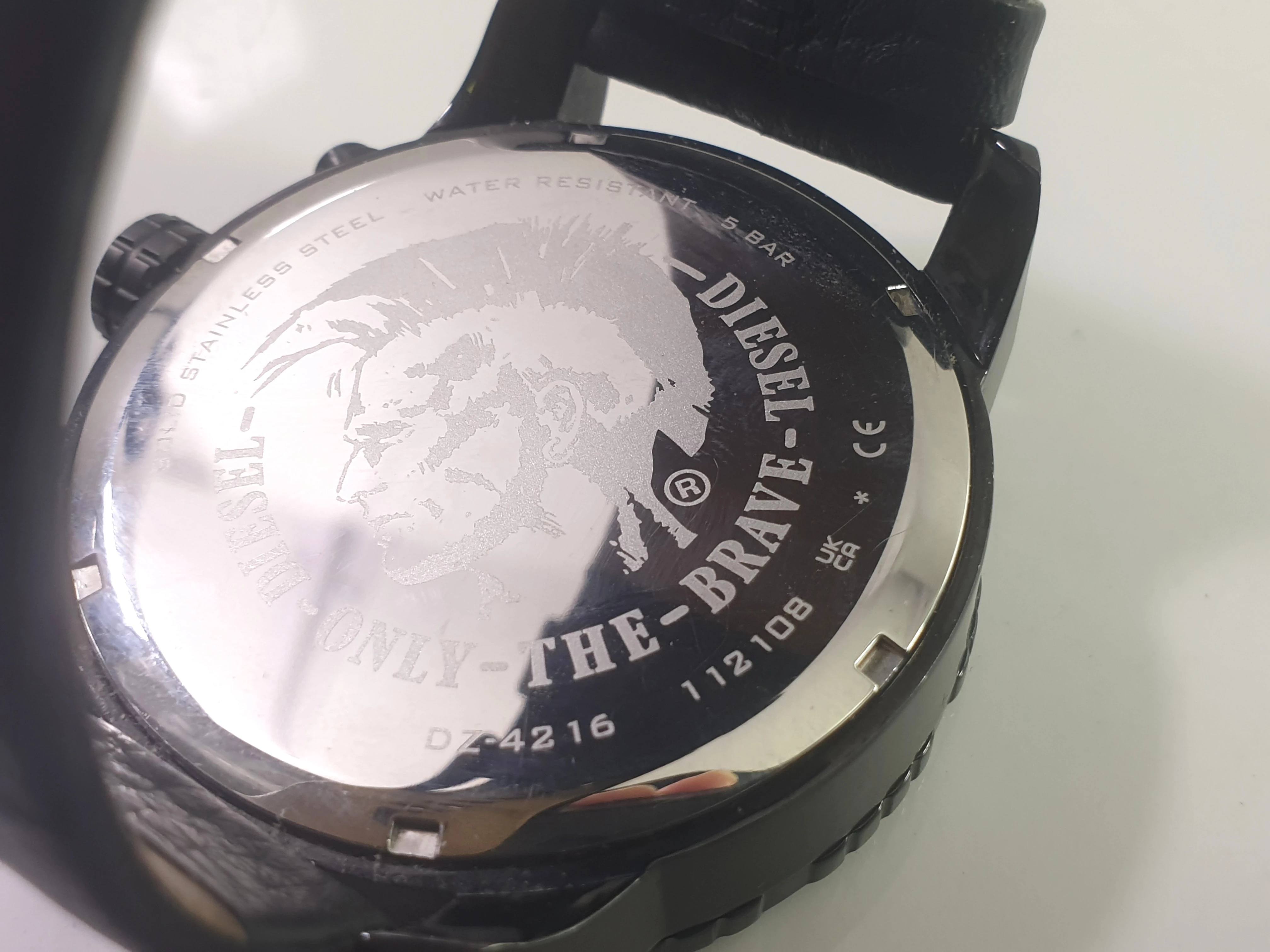 zegarek-diesel-dz-4216-ksztalt-koperty-okragla