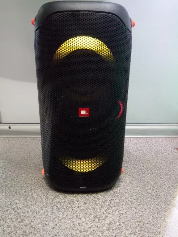 GŁOŚNIK PRZENOŚNY JBL PARTYBOX 110 CZARNY 160 W