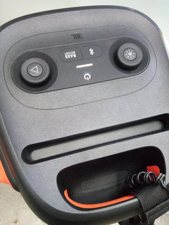 GŁOŚNIK PRZENOŚNY JBL PARTYBOX 110 CZARNY 160 W
