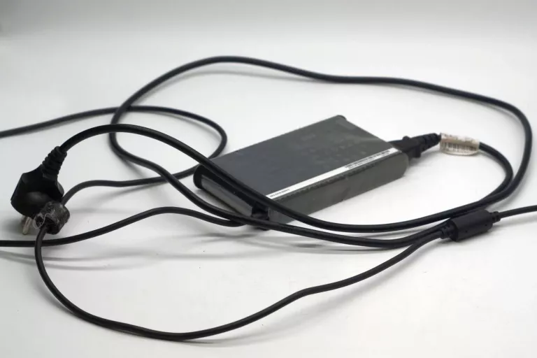 LENOVO LEGION 81YT 10750H RTX2080 SUPER 4TB SSD 64GB RAM