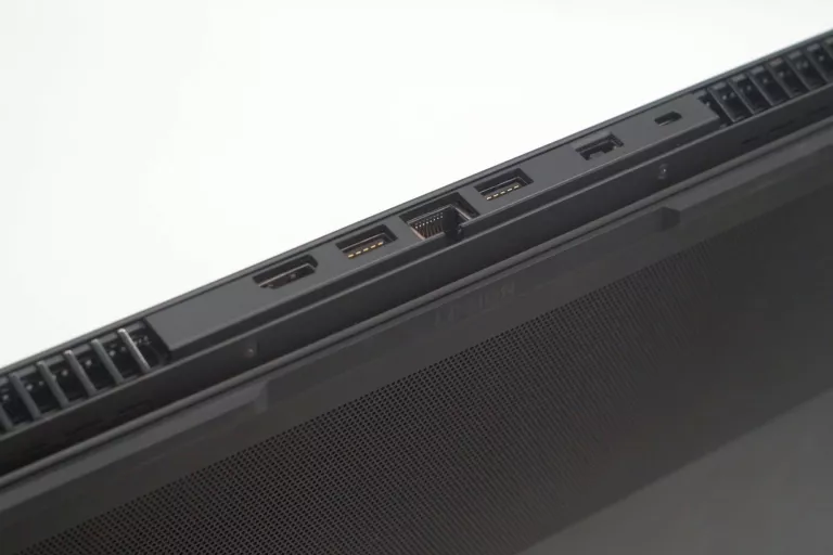 LENOVO LEGION 81YT 10750H RTX2080 SUPER 4TB SSD 64GB RAM
