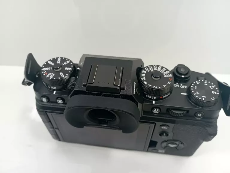 aparat-cyfrowy-bezlusterkowiec-fujifilm-x-t4-czarny-komplet-ean-gtin-0074101202137