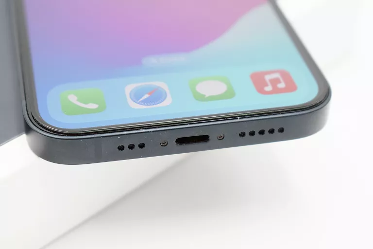 TELEFON APPLE IPHONE 13 128GB USZKODZONY