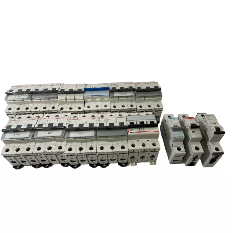 wylacznik-nadpradowy-aeg-c16-i-inne-zestaw-stan-uzywany