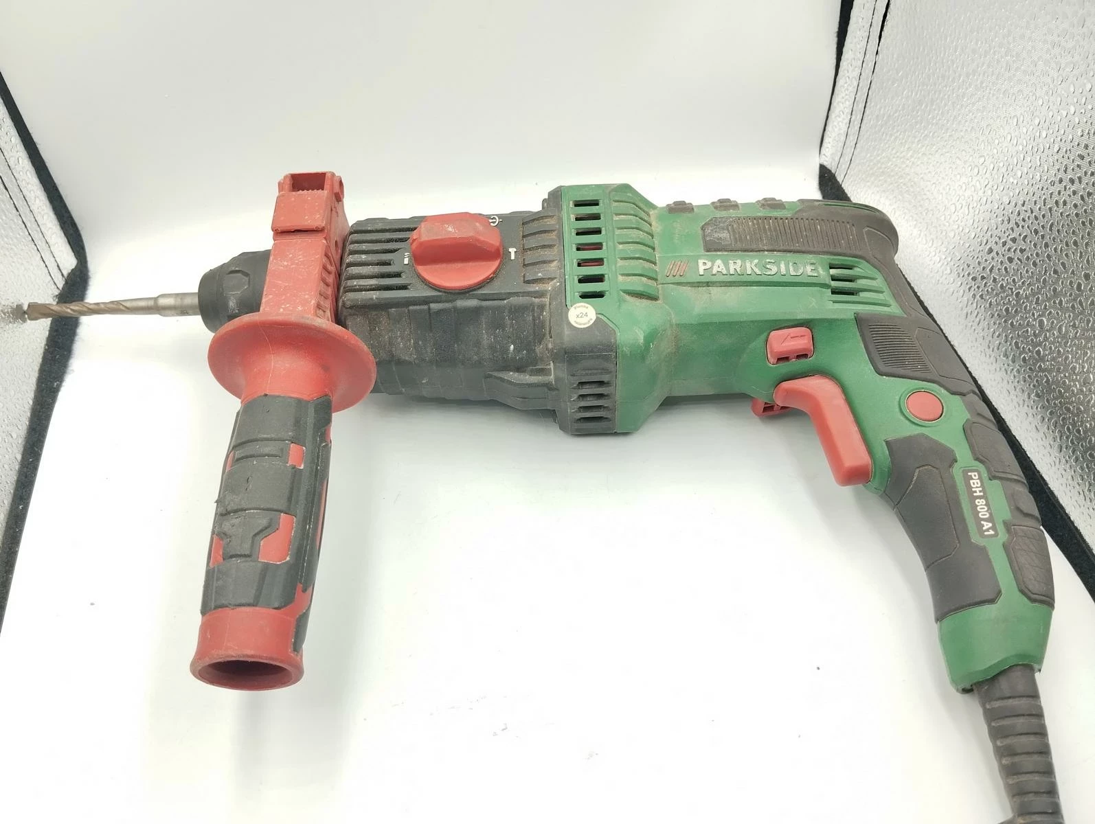 mlotowiertarka-parkside-sds-plus-iskrza-szczotki-stan-uzywany