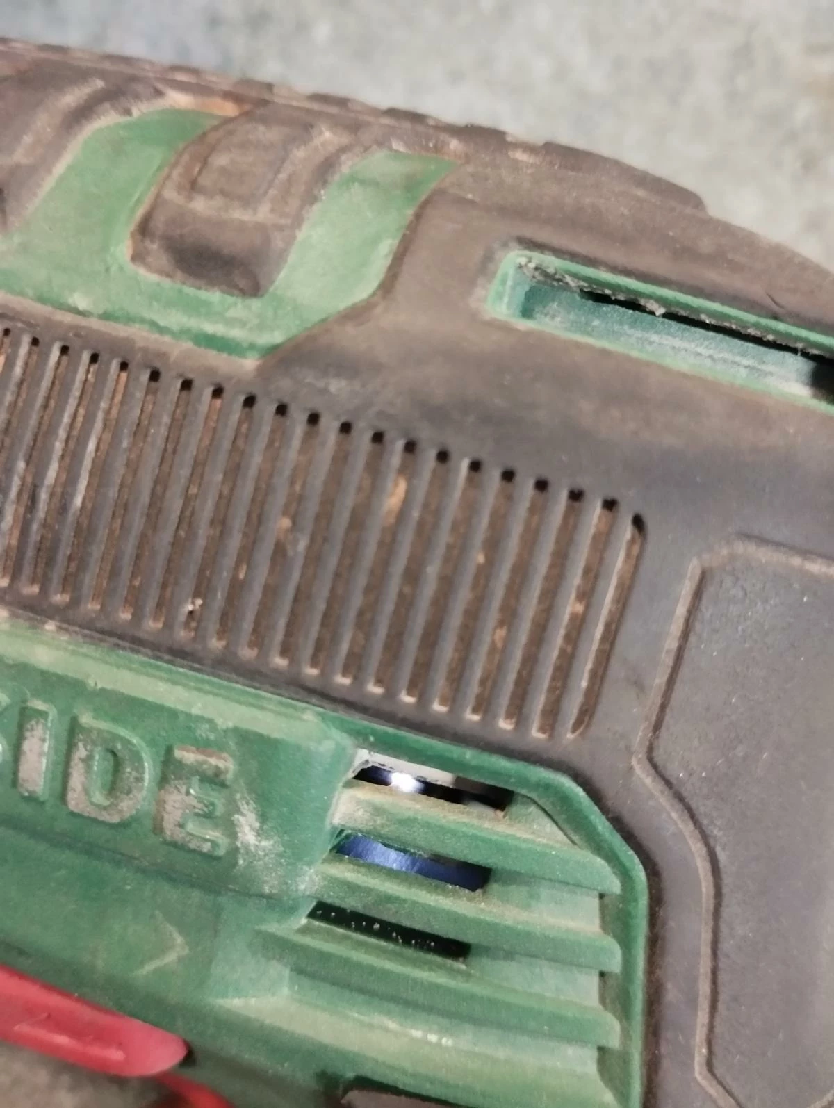 mlotowiertarka-parkside-sds-plus-iskrza-szczotki-marka-parkside