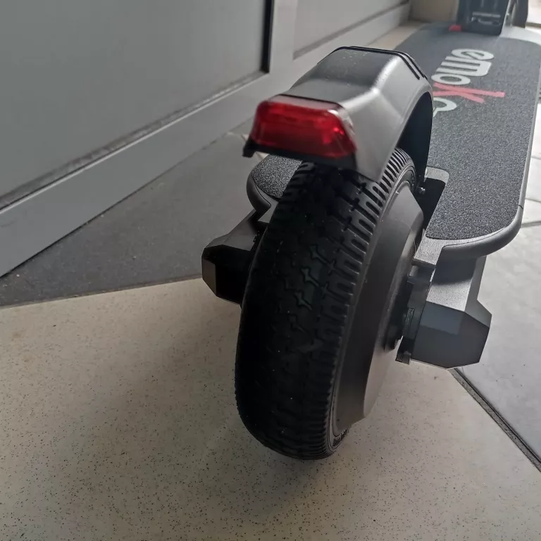 hulajnoga-elektryczna-emoko-ht-t2-warto-predkosc-maksymalna-25