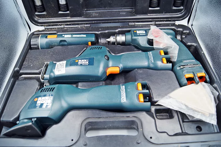 ZESTAW NARZĘDZI BLACK&DECKER VERSAPAK