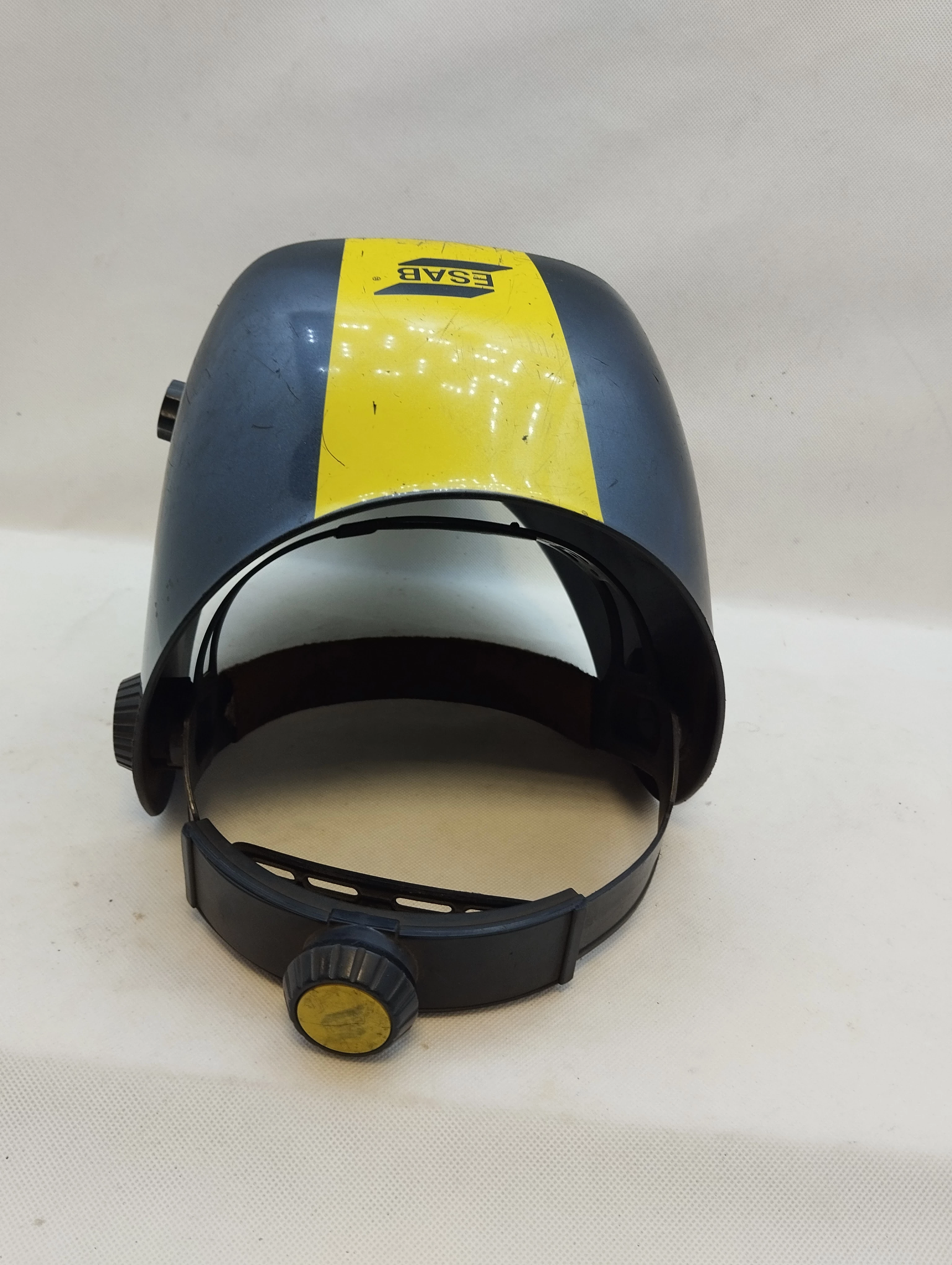 przylbica-spawalnicza-maska-esab-warrior-tech-rodzaj-naglowna-zakladana-na-glowe