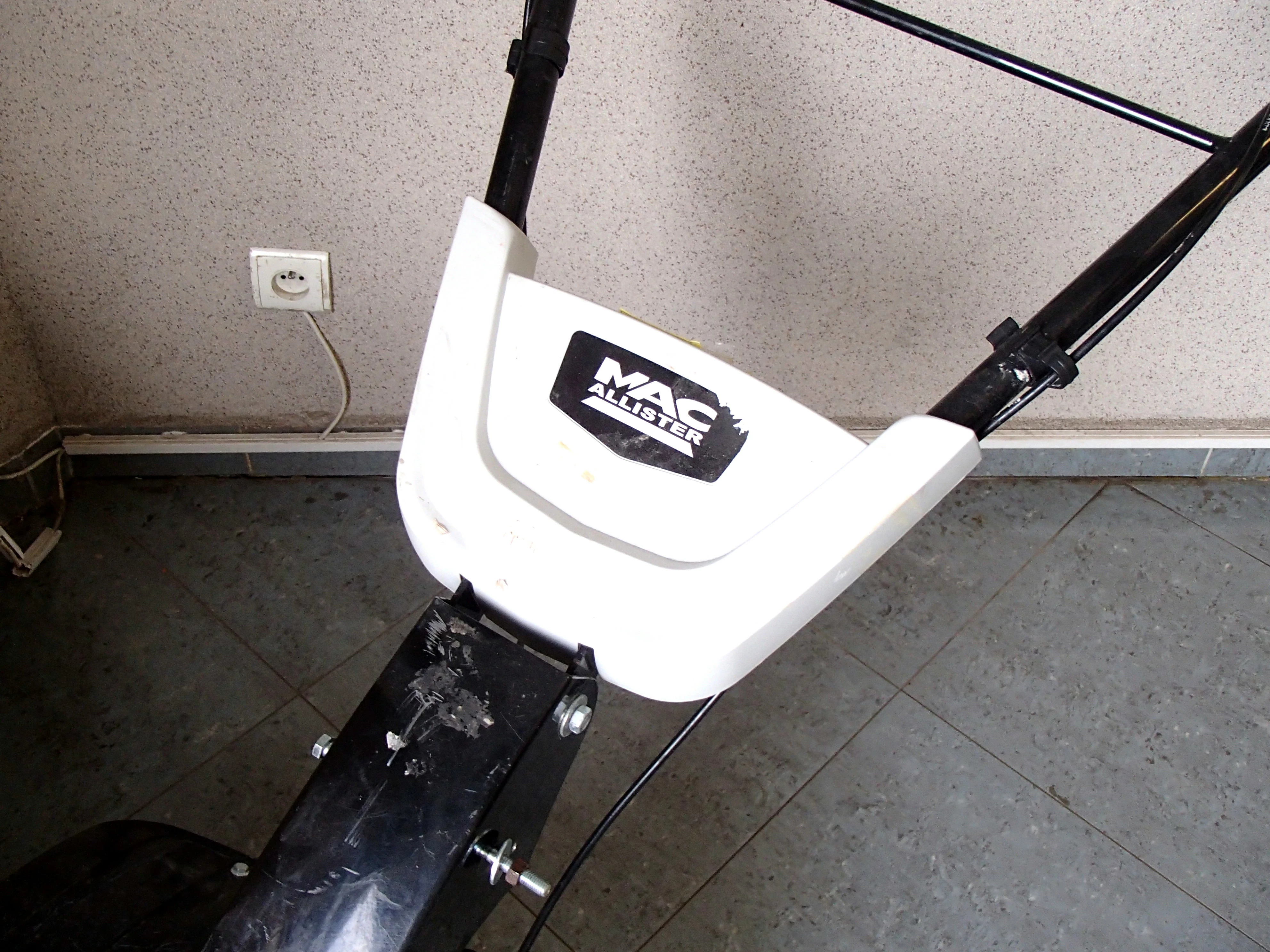 glebogryzarka-macallister-mtp625b-szerokosc-robocza-680