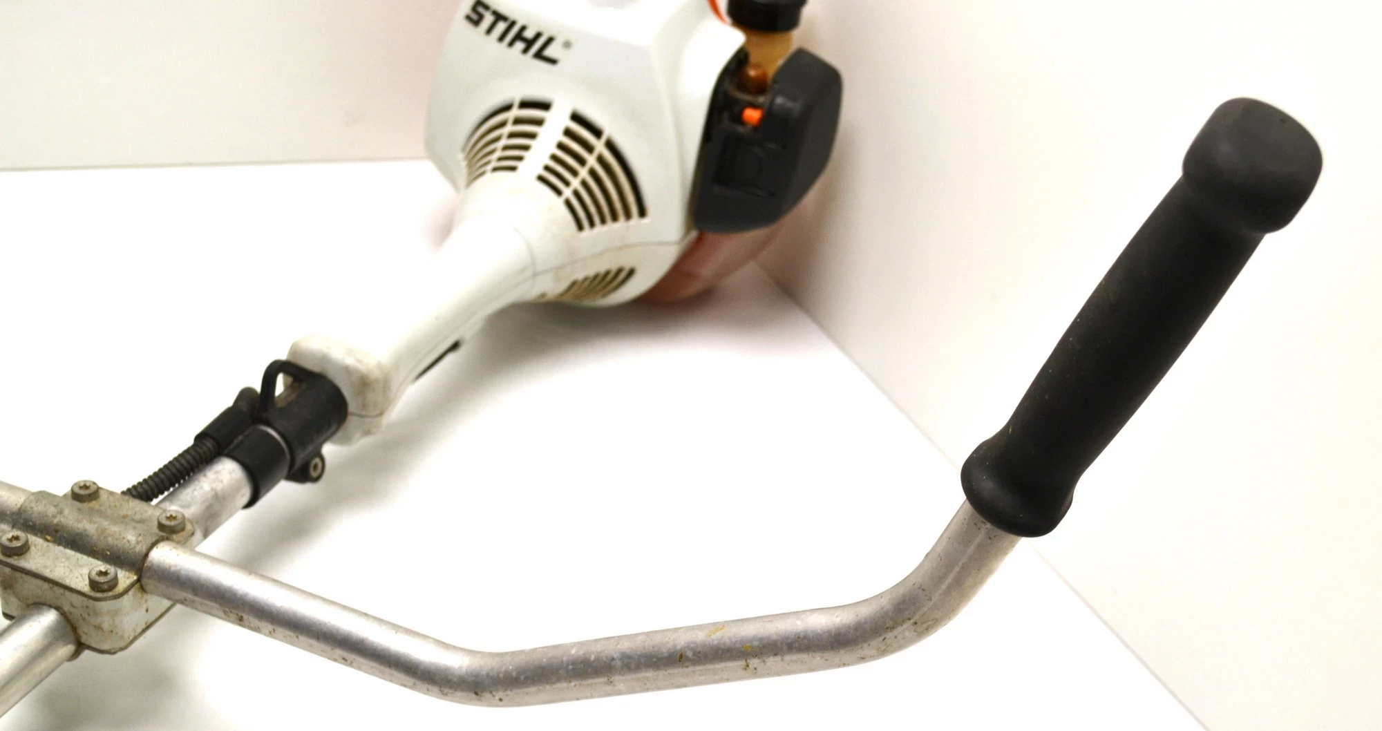 kosa-spalinowa-stihl-fs55-ba-waga-narzedzia-49