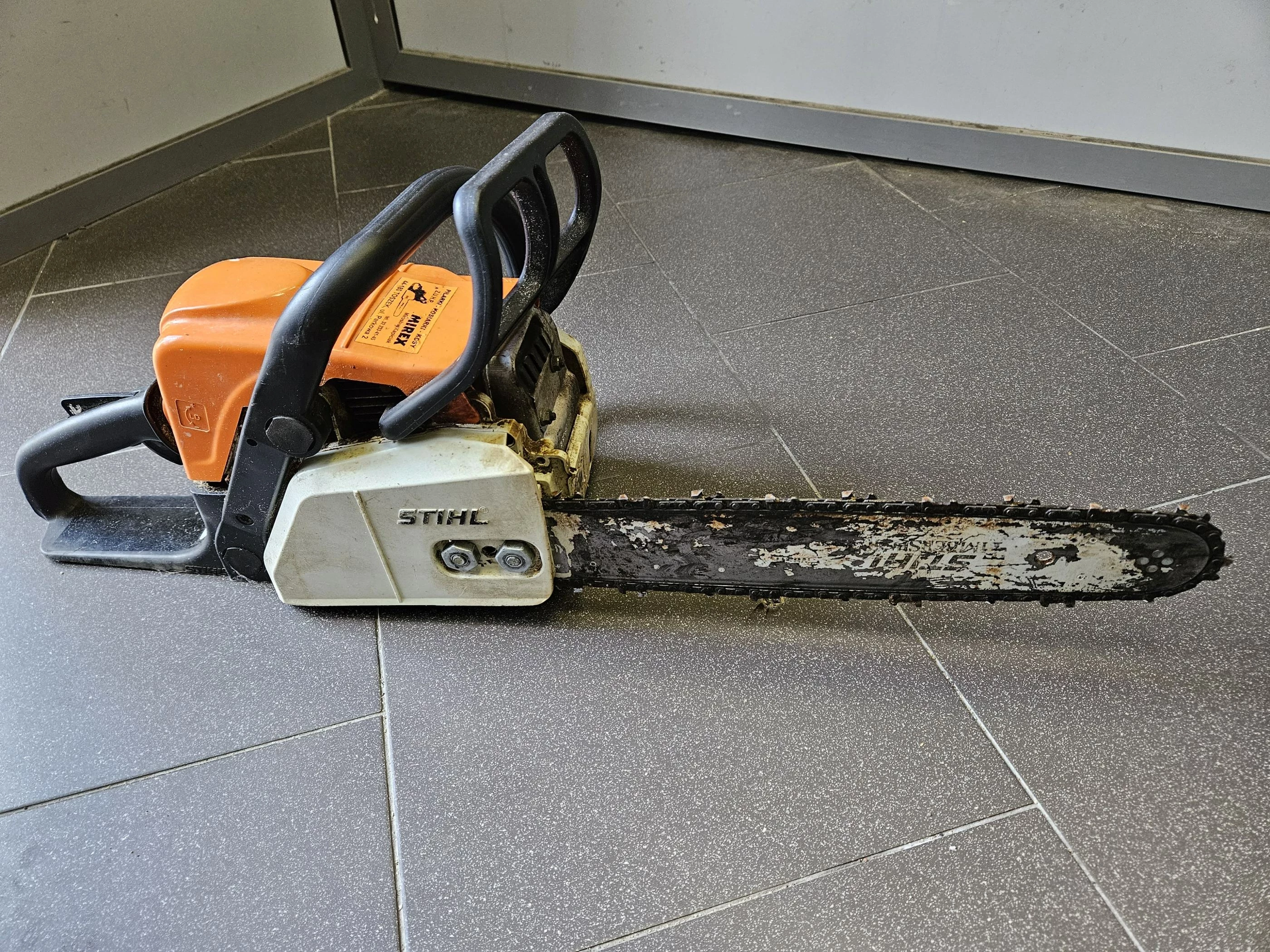 pila-spalinowa-stihl-ms180-kod-producenta-1234