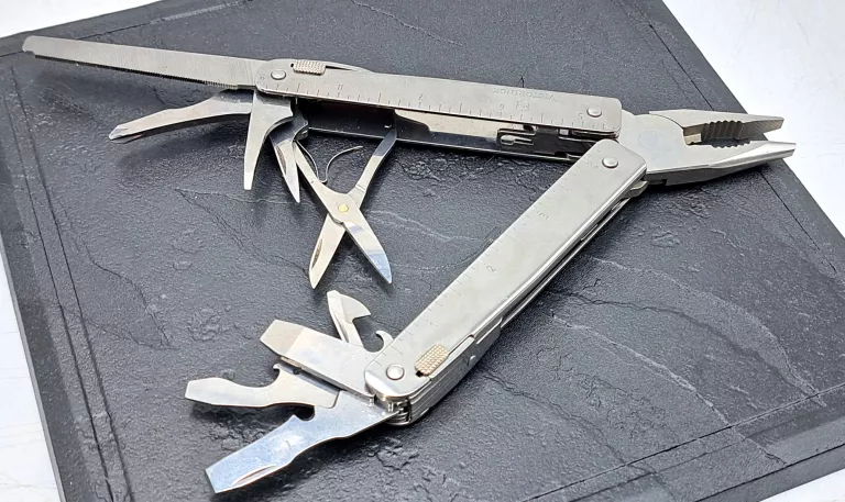 MULTITOOL VICTORINOX 24 W 1