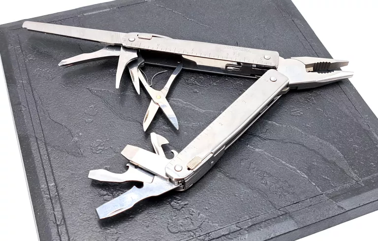 MULTITOOL VICTORINOX 24 W 1