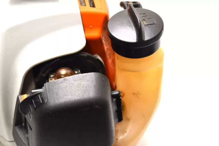 kosa-spalinowa-stihl-fs55-ba-zasilanie-spalinowe