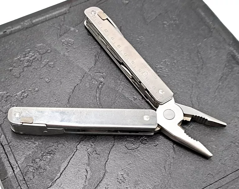 MULTITOOL VICTORINOX 24 W 1