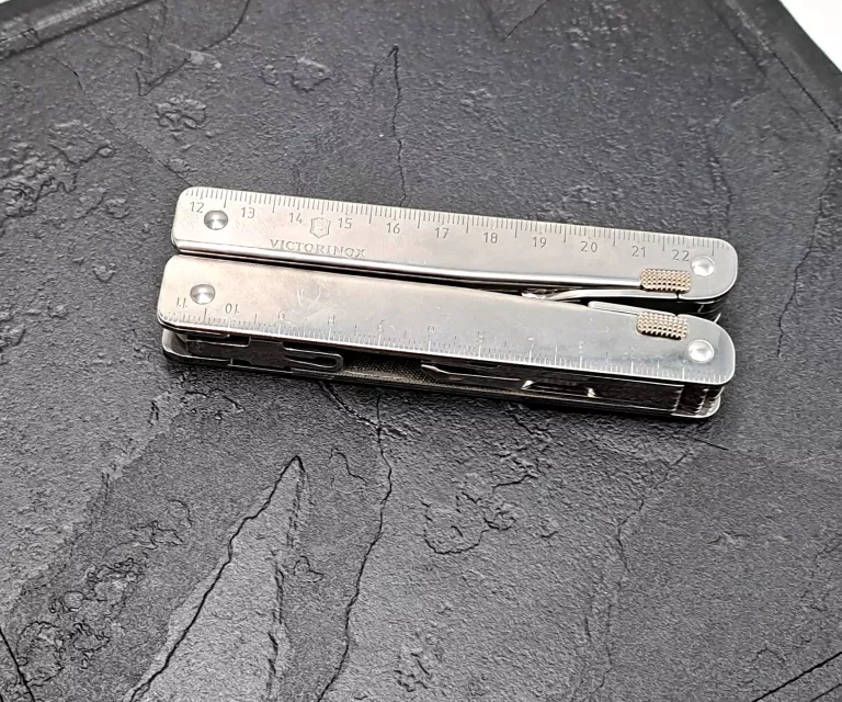 MULTITOOL VICTORINOX 24 W 1