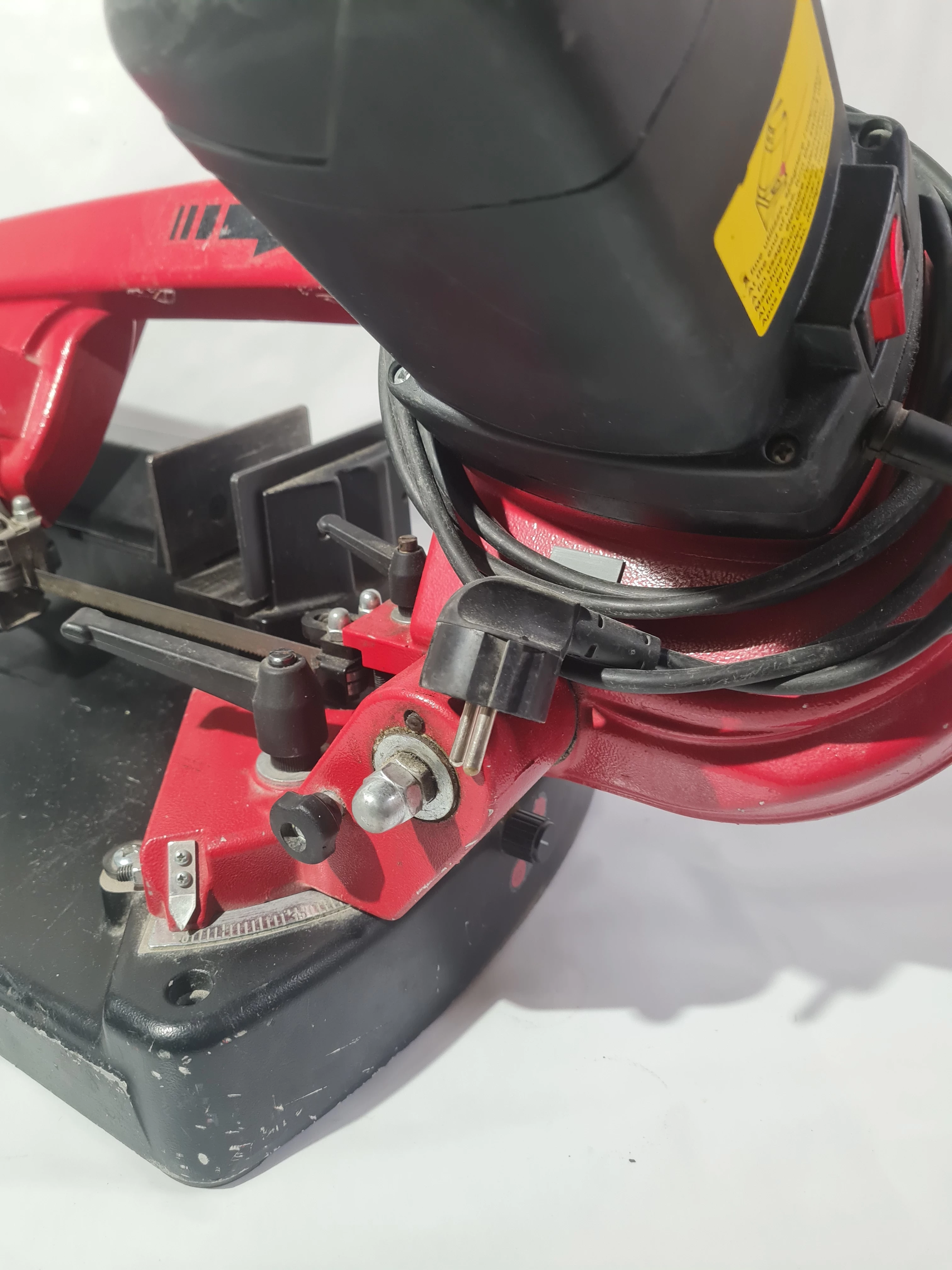 przenosna-pila-tasmowa-pbs-120-automatic-pbs-120-wurth-ean-gtin-4046777720945