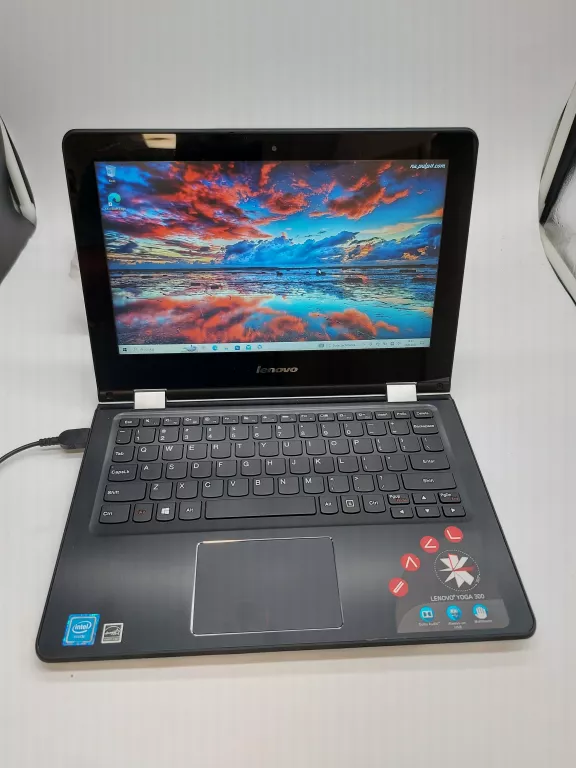 LAPTOP LENOVO YOGA 300