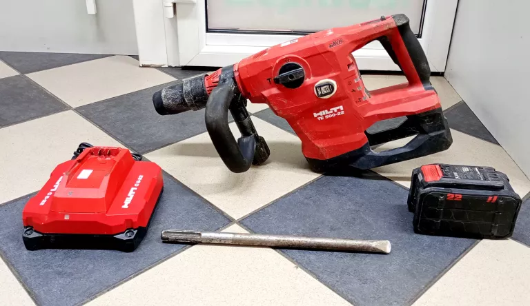 AKUMULATOROWY MŁOT DO DŁUTOWANIA HILTI TE 500-22