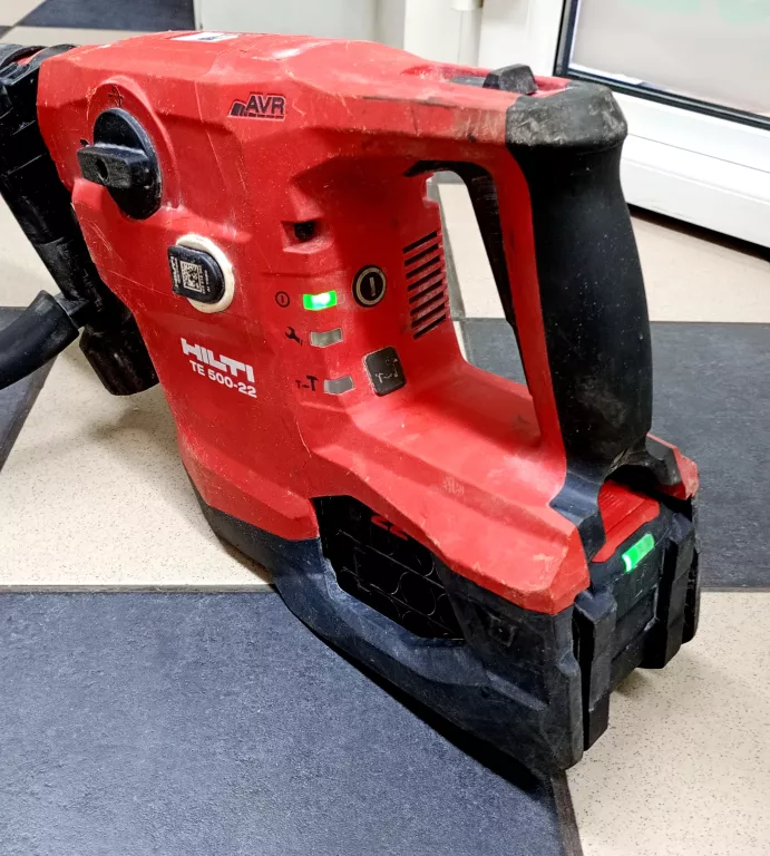 AKUMULATOROWY MŁOT DO DŁUTOWANIA HILTI TE 500-22