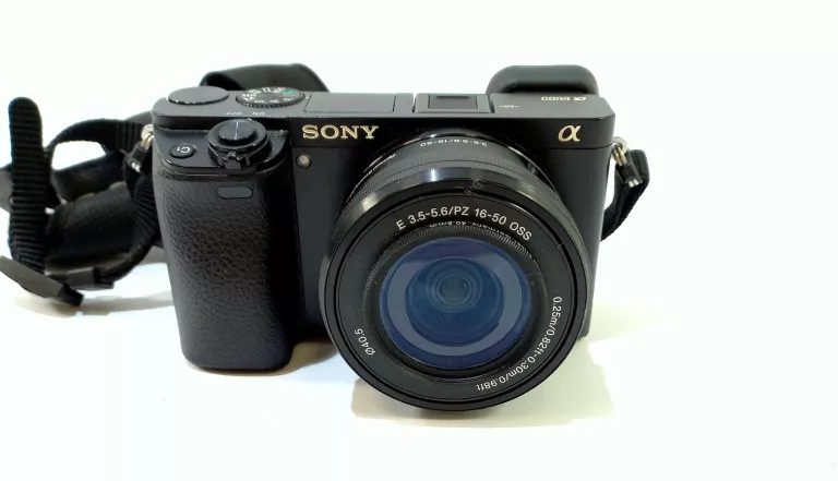 APARAT SONY A6000 SELP 1650 16-50MM