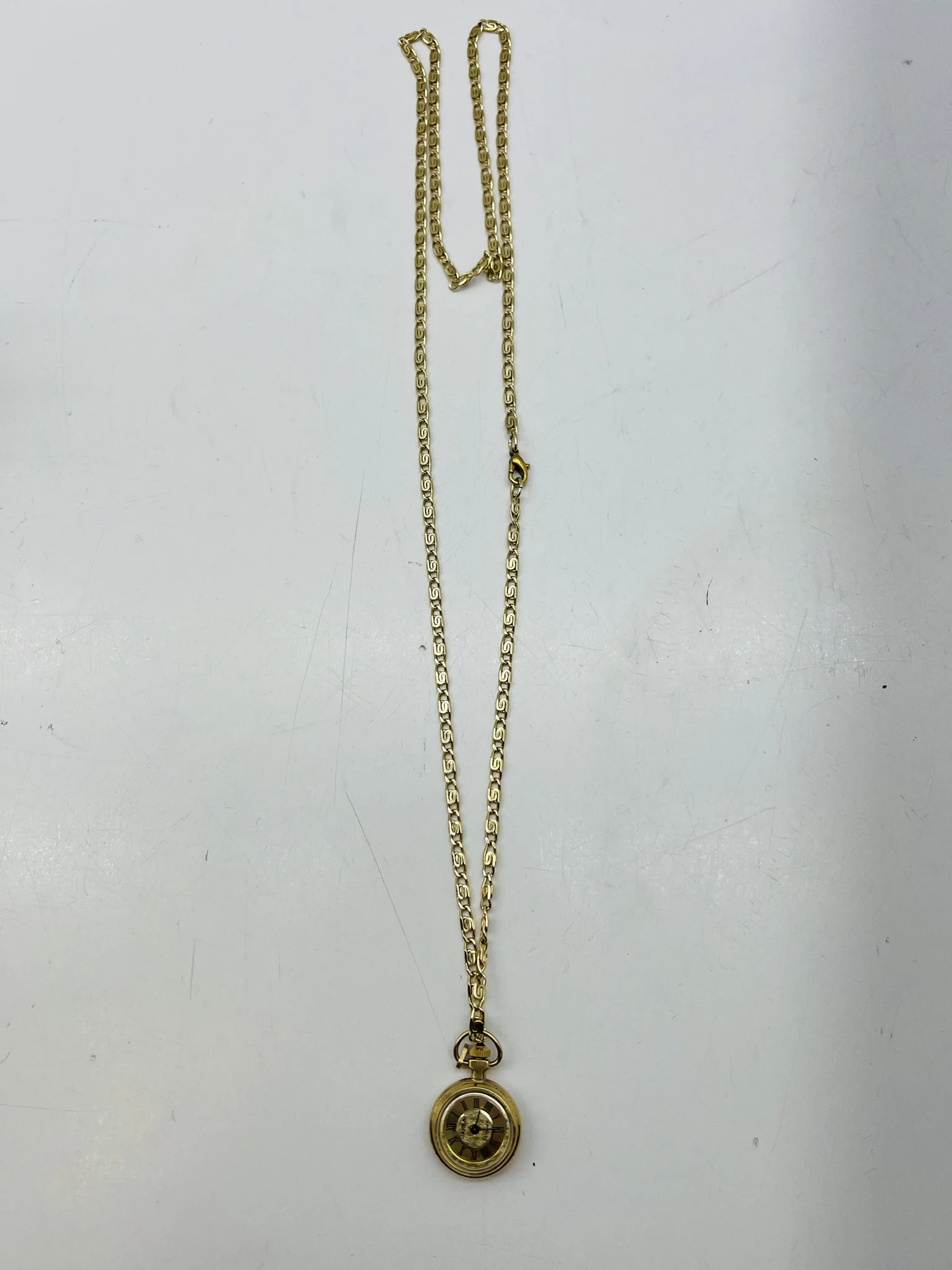 zegarek-czajka-na-lancuszku-typ-na-lancuszku