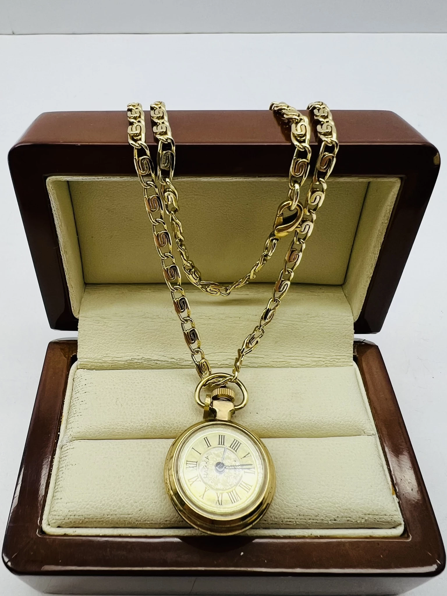 zegarek-czajka-na-lancuszku-sienkiewicza-36-sj-plock