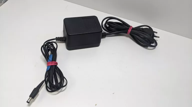 keyboard-roland-e16-uszkodzony-stan-uzywany