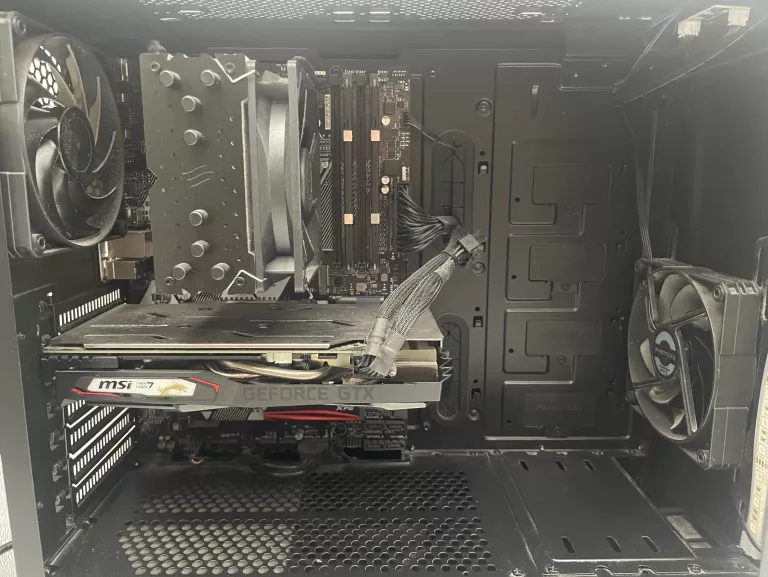 KOMPUTER STACJONARNY INTEL I5 9400F MSI GTX 1660 6 GB 16 GB RAM 1TB SSD