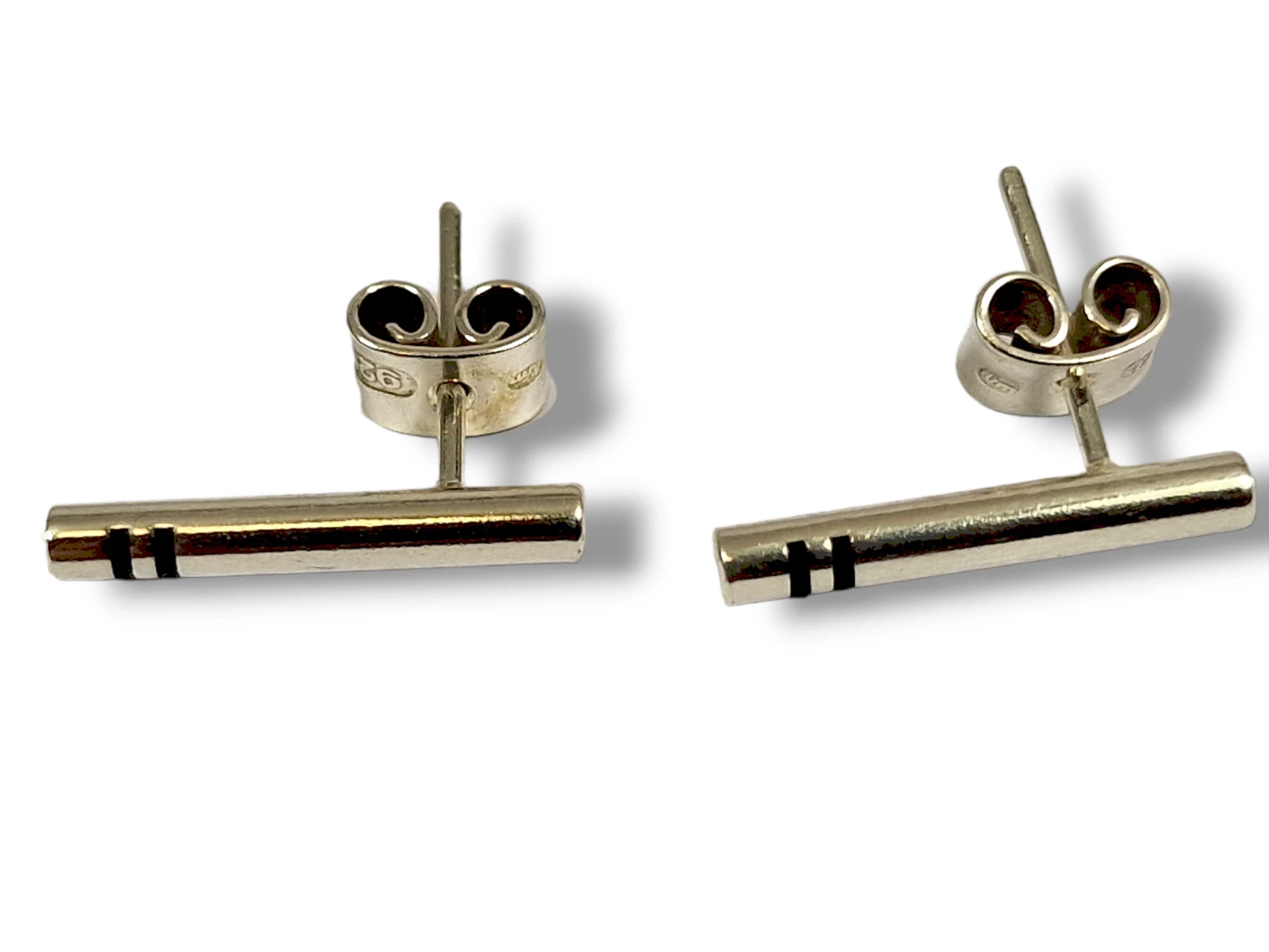 stylowe-srebrne-kolczyki-patyczki-228g-925p-stan-uzywany