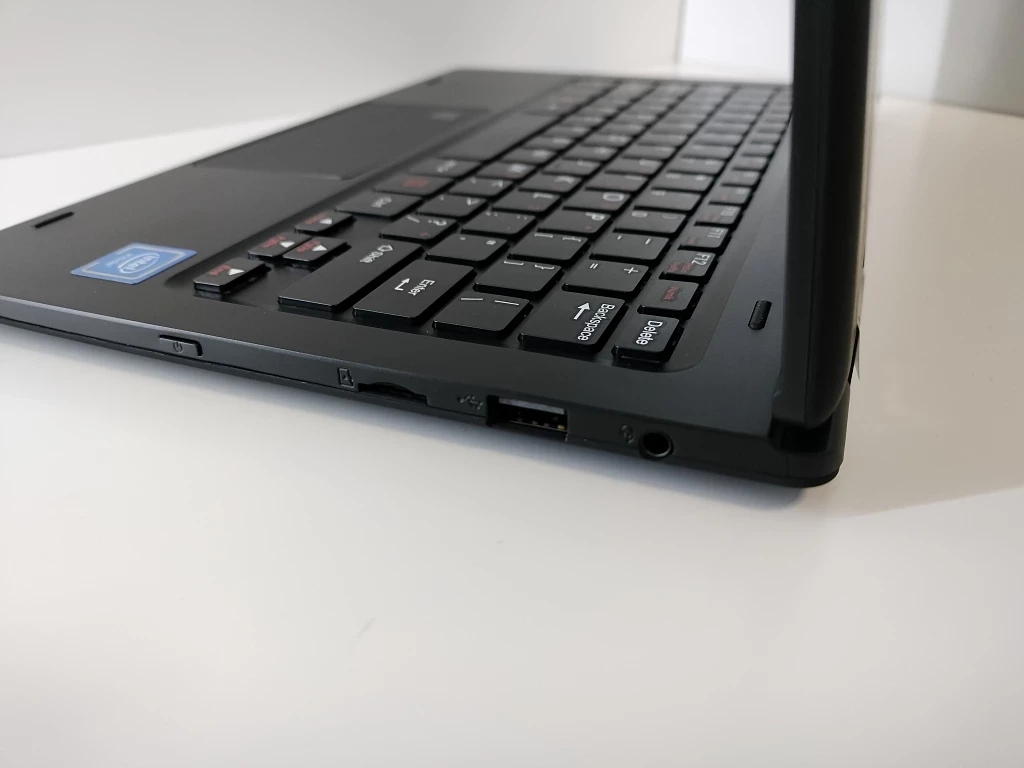 laptop-dotykowy-techbite-arc-116-128gb-hd-idealny-seria-procesora-intel-celeron-n
