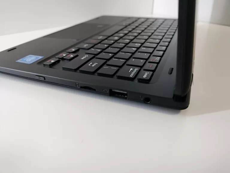 LAPTOP DOTYKOWY TECHBITE ARC 11.6 128GB HD IDEALNY