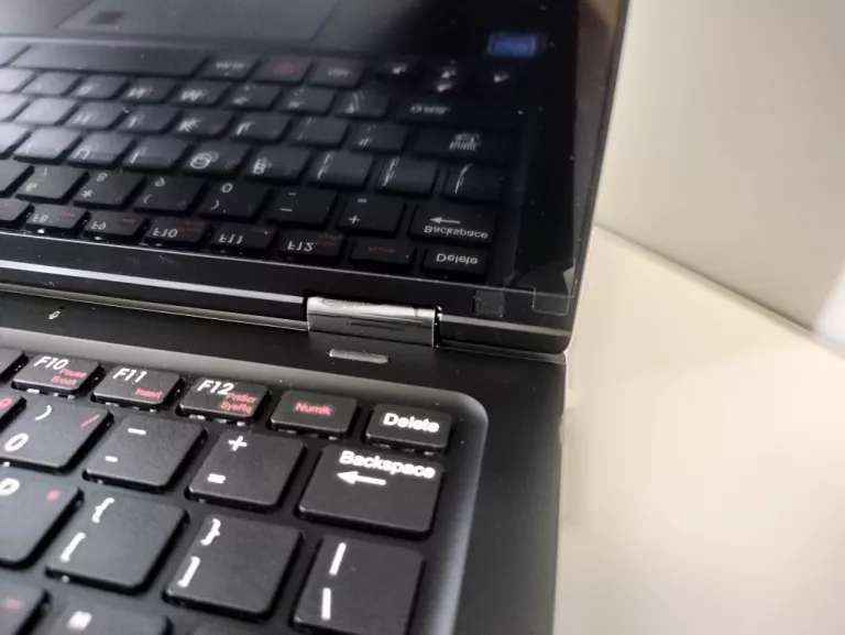 LAPTOP DOTYKOWY TECHBITE ARC 11.6 128GB HD IDEALNY