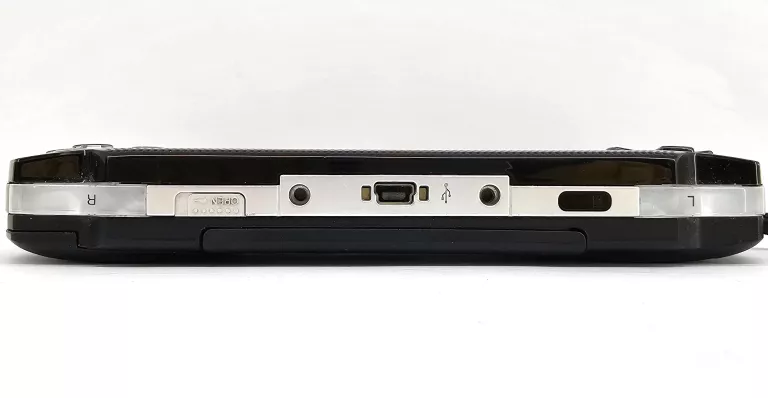 konsola-psp-1004-etui-gry-kod-producenta-e1004