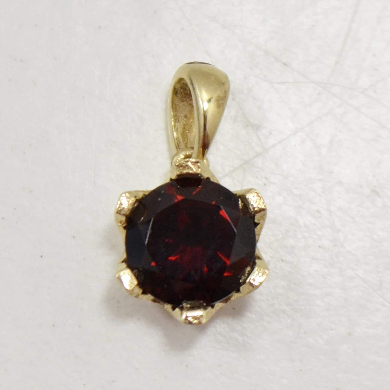 zlota-zawieszka-585-114-g-stan-uzywany