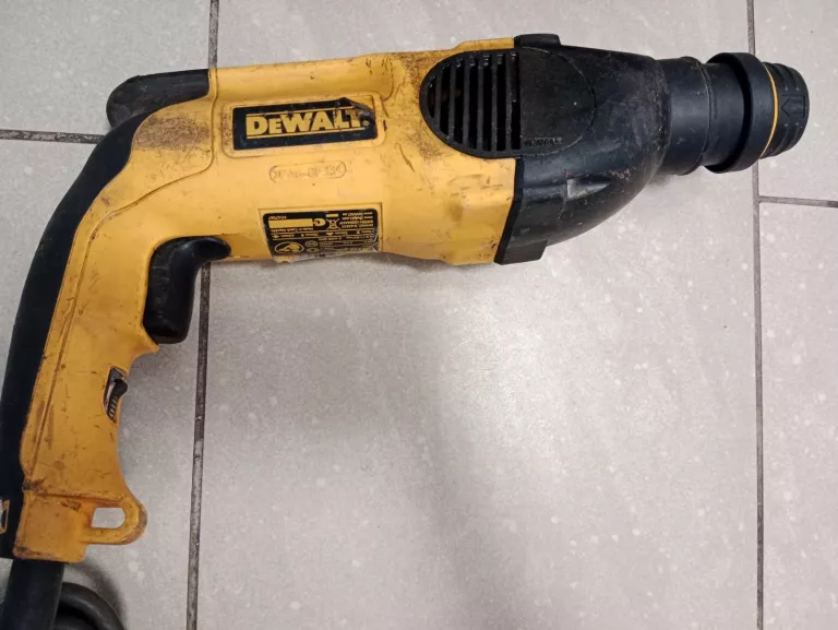 mlotowiertarka-dewalt-d25123-qs-energia-udaru-28