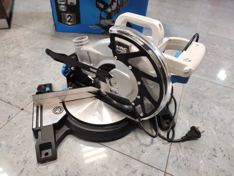 pila-ukosnica-macallister-mmis210c-komplet-marka-bez-marki